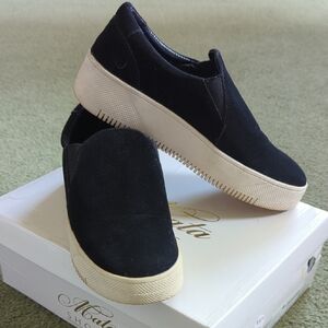 Women's Black Slip-On Shoes By Mata